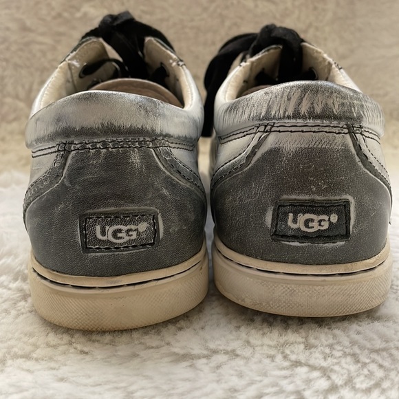 Ugg shoes - Picture 6 of 6